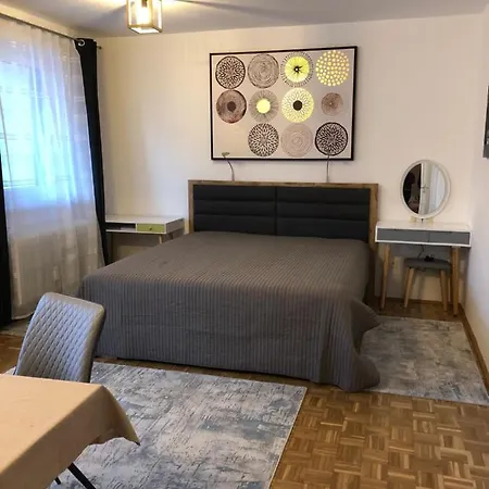 Hugo Apartment