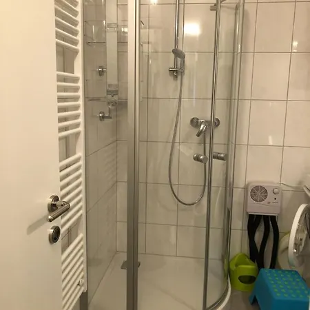 Hugo Apartment *